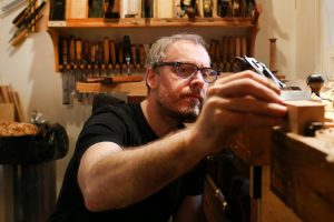 Artisan ébéniste Julien HARDY