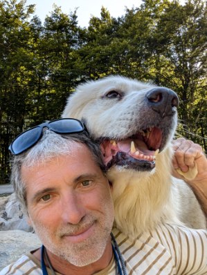 Jean Louis Laborde et son patou, berger dans les Pyrénées