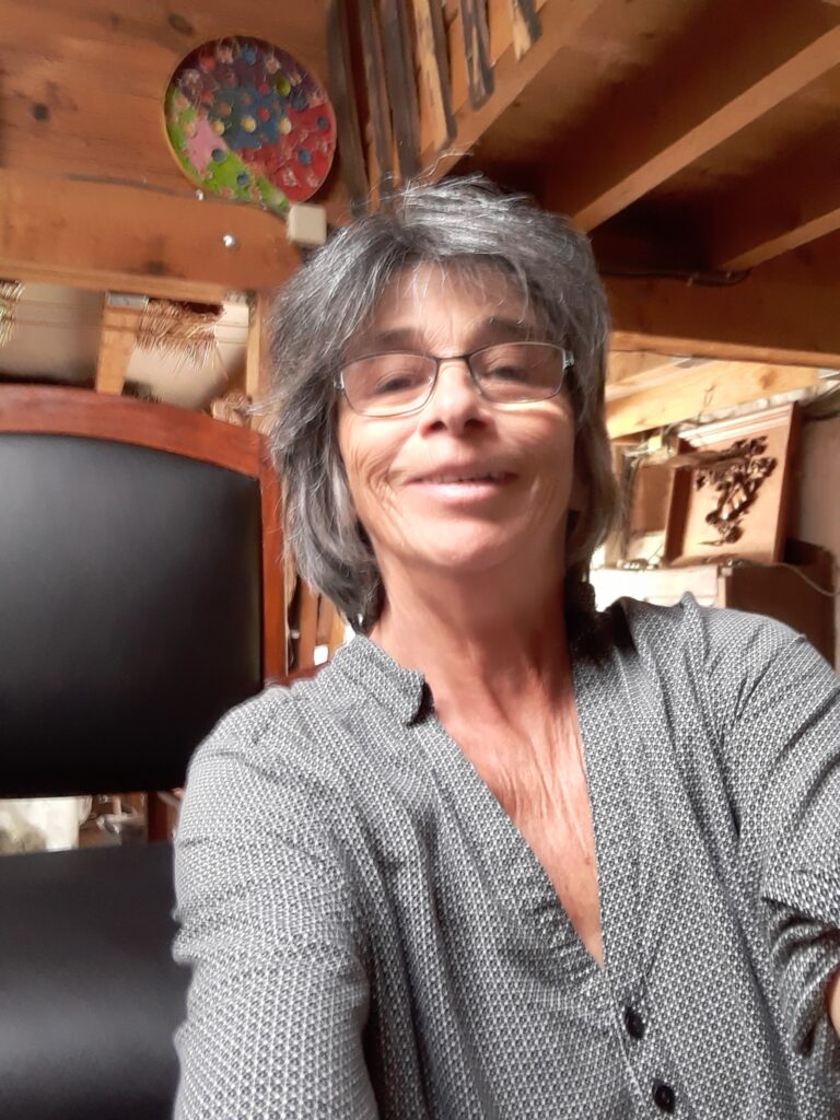 Hélène Becheau tapissière ameublement en Gironde