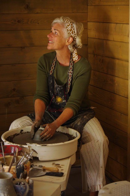 Juliette TIBERGHIEN, céramiste à Périgueux