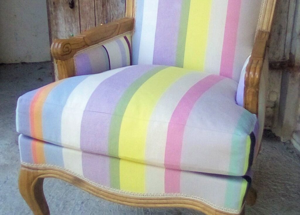 Cours de tapisserie d'ameublement : coudre un coussin de Bergère
