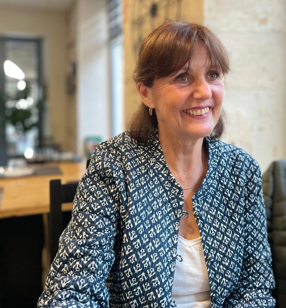 Céramiste Hilary FEHR dans le Gers