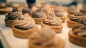 Formation pâtissier à Toulouse – Entremets et petits gâteaux – Formation hybride
