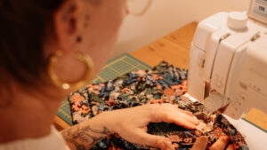 Couture formation Couture proche de Tours : métiers de la mode et vêtement flou