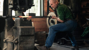 Josselin stage forge et ferronnerie d'art dans le Tarn