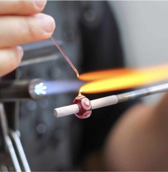 Atelier perles de verre au chalumeau
