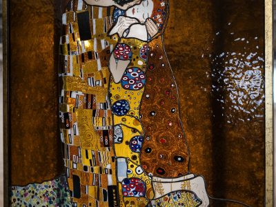 En l'honneur de KLIMT G. par Marie Monique, vitrailliste qui propose une formation à Lille
