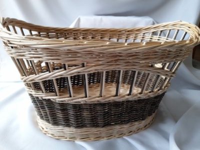 Grand panier robuste formation à la vannerie d'osier en Bourgogne