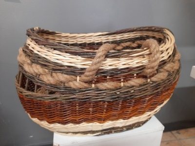 Panière tressé formation à la vannerie d'osier en Bourgogne