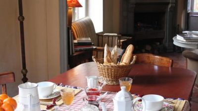 Petit déjeuner de chambres d'hôtes pendant le stage
