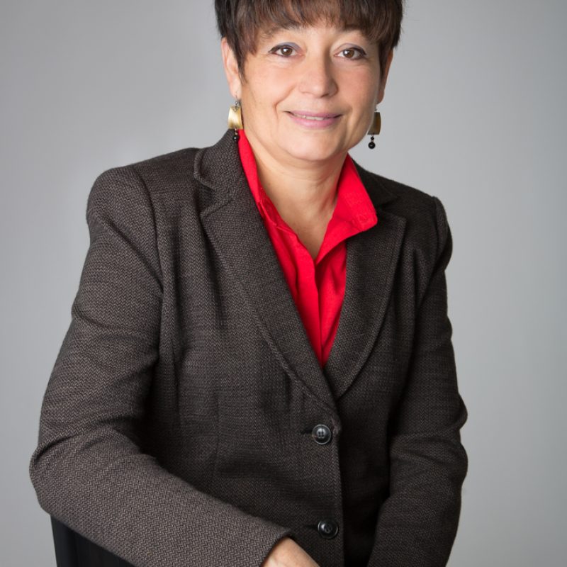 Christine Labat, tapissière et couturière d'ameublement