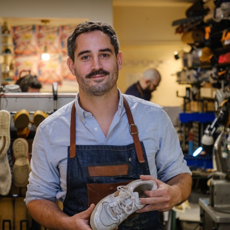 Artisan cordonnier Clément Fabries