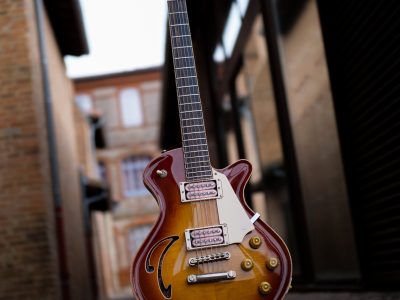 Guitare pendant la formation luthier vers Toulouse