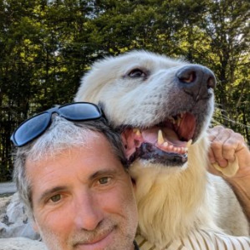 Jean Louis Laborde et son patou, berger dans les Pyrénées