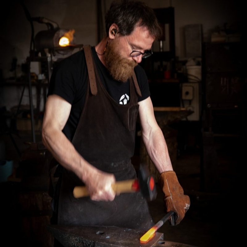 Artisan forgeron coutelier Arnaud Duchesne