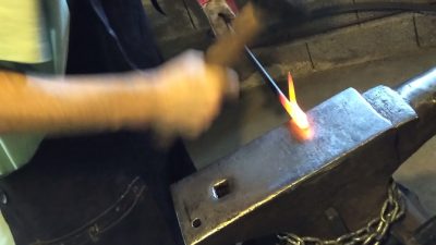 Démonstration stage immersif ferronnerie d'art