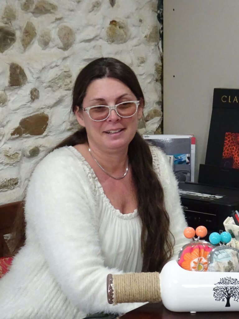 Sandrine Boulanger, tapissière d'ameublement