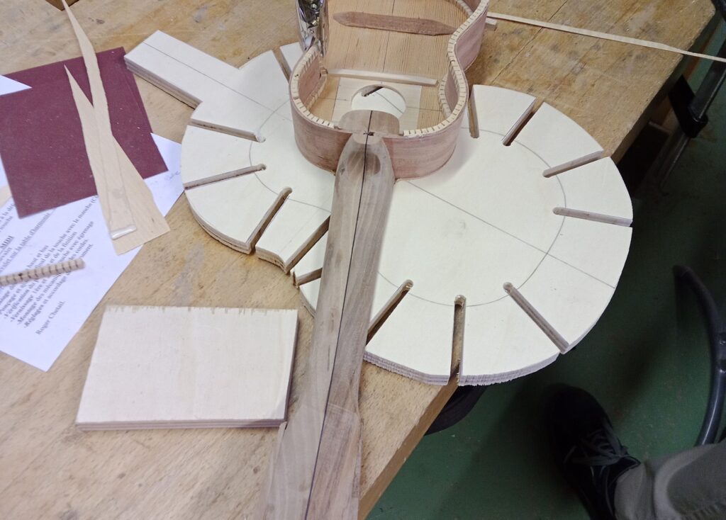 Stage de lutherie : fabriquer son ukulélé
