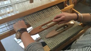 Stage d'initiation au tissage sur métier à tisser à Bordeaux