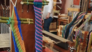 Tissage fléché fait pendant l'atelier de tissage à Bordeaux