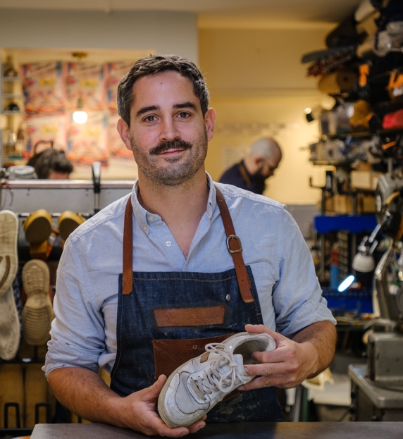 Artisan cordonnier Clément Fabries