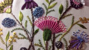 Détail d'une broderie pendant le stage vers les Pyrénées