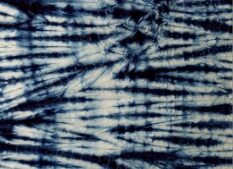 Shibori en indigo fait pendant le stage chez un teinturier vers Castres