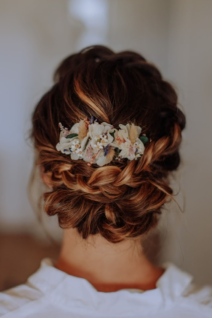 Atelier de fleurs séchées : les essentiels pour mariage à Bordeaux