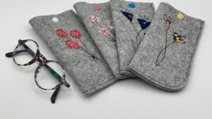 Etuis à lunette lors de l'atelier de broderie et couture en piqué libre vers Toulouse