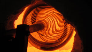 Atelier d'initiation souffleur de verre proche de Paris - journée entière (6h)