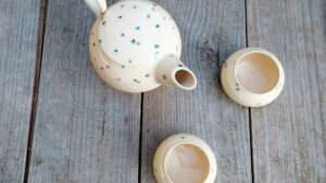 Stage de poterie : création d'une théière