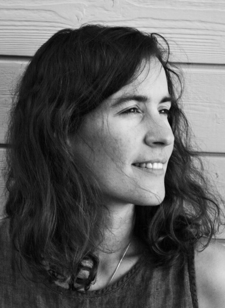 Ingrid Bret, artisan tisserand et couturière