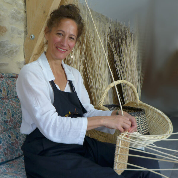 Carole Burtin, vannière artisane à Fayl-Billot