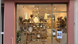 Boutique de l'atelier tournage céramique à Marseille