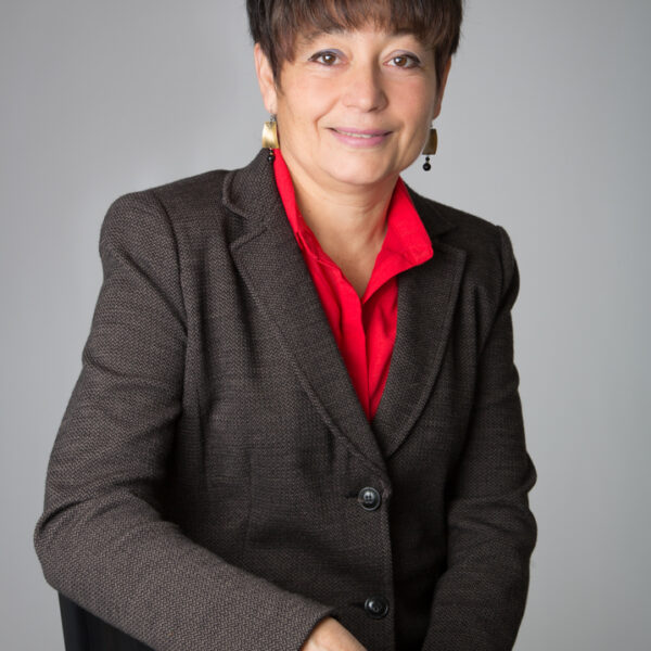 Christine Labat, tapissière et couturière d'ameublement